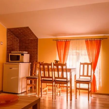 Elegant * Bešeňová